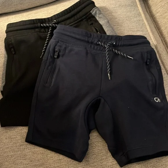 GapTech, toddler shorts. Size 3T - Picture 1 of 3